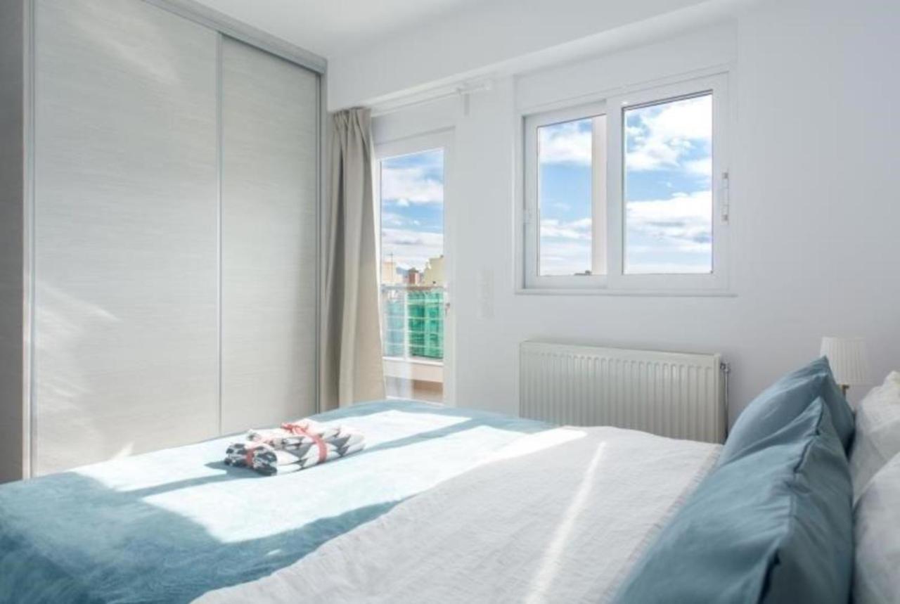 New Spacious Apartment Located In Pireus Zewnętrze zdjęcie