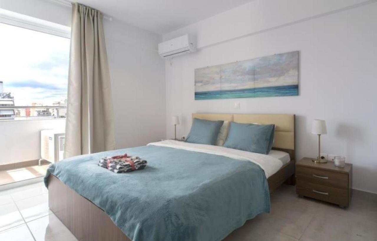 New Spacious Apartment Located In Pireus Zewnętrze zdjęcie